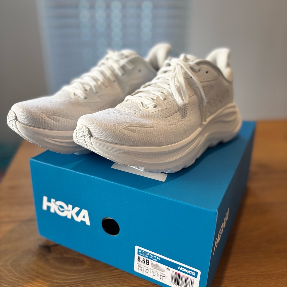 Women’s Hoka Clifton 10